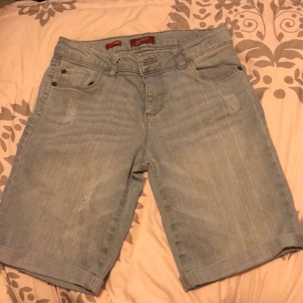 $5/25 Juniors Bermuda Short